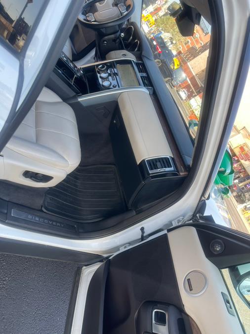 2017 Land Rover Discovery HSE V6 Supercharged photo