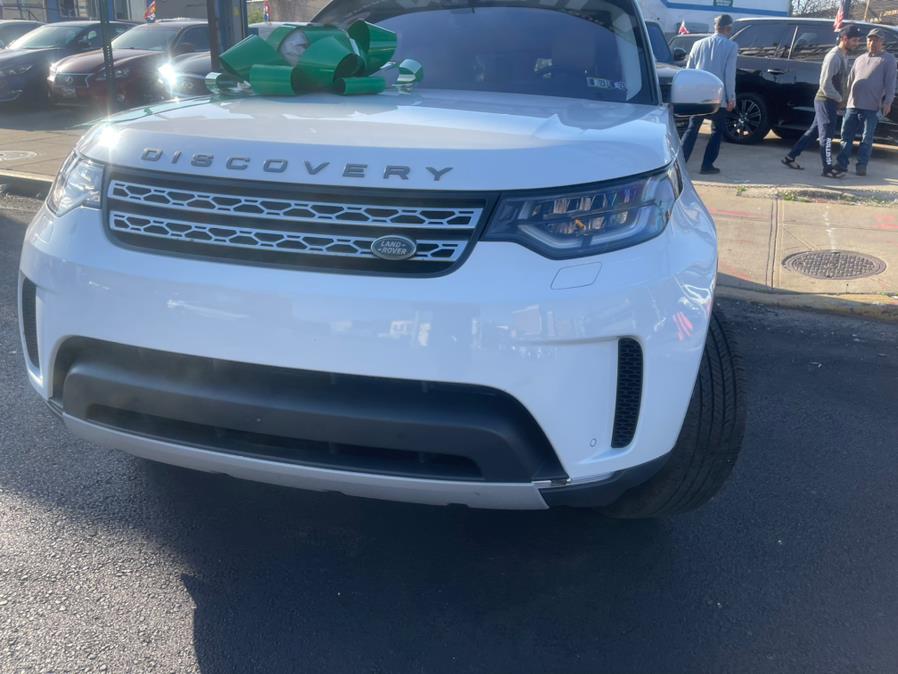 2017 Land Rover Discovery HSE V6 Supercharged photo