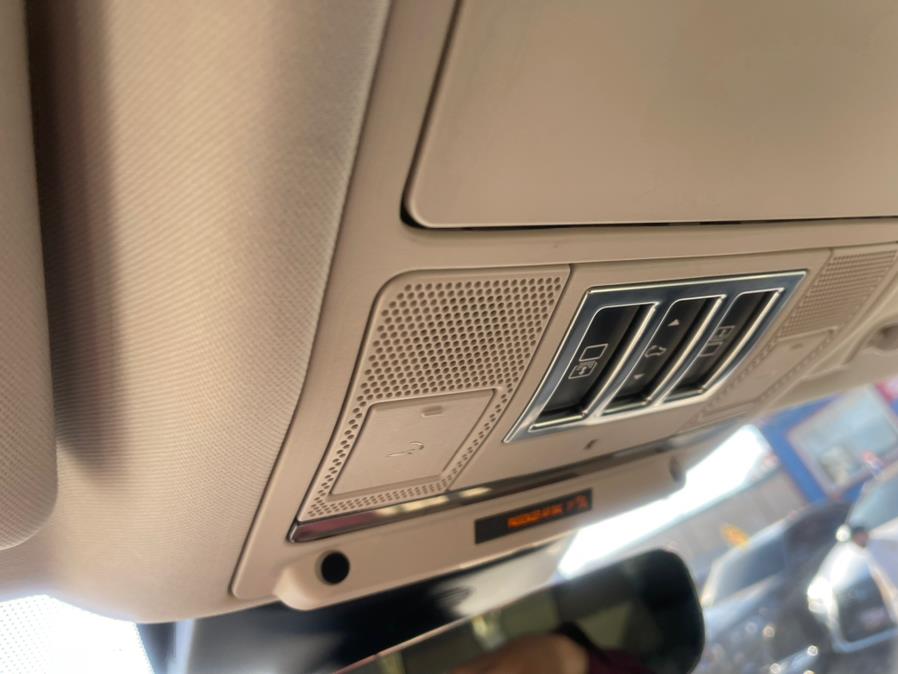 2017 Land Rover Discovery HSE V6 Supercharged photo