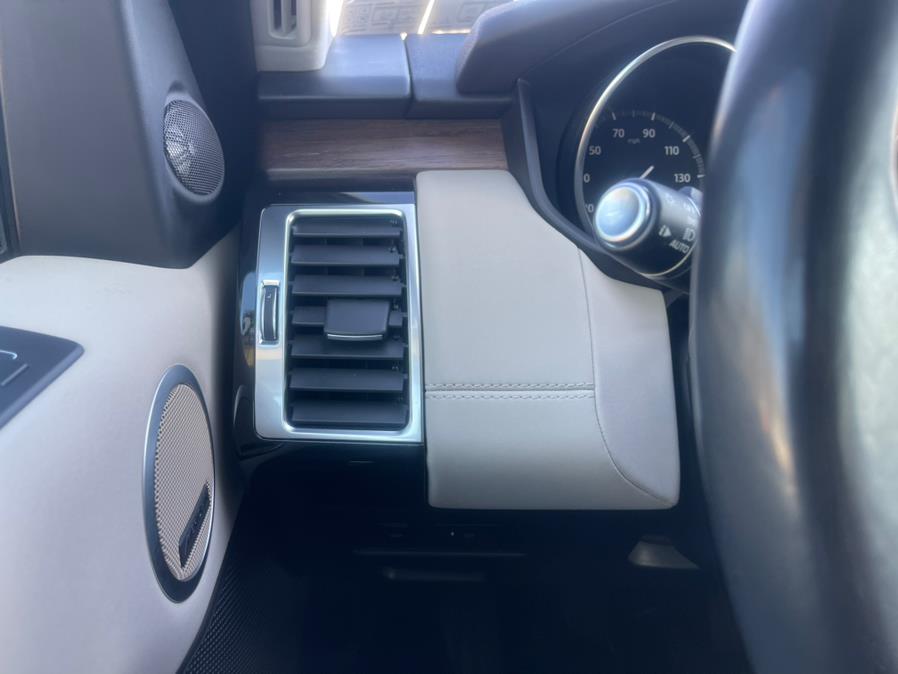 2017 Land Rover Discovery HSE V6 Supercharged photo