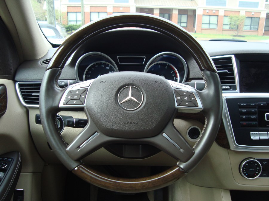 2014 Mercedes-Benz M-Class ML350 4MATIC photo