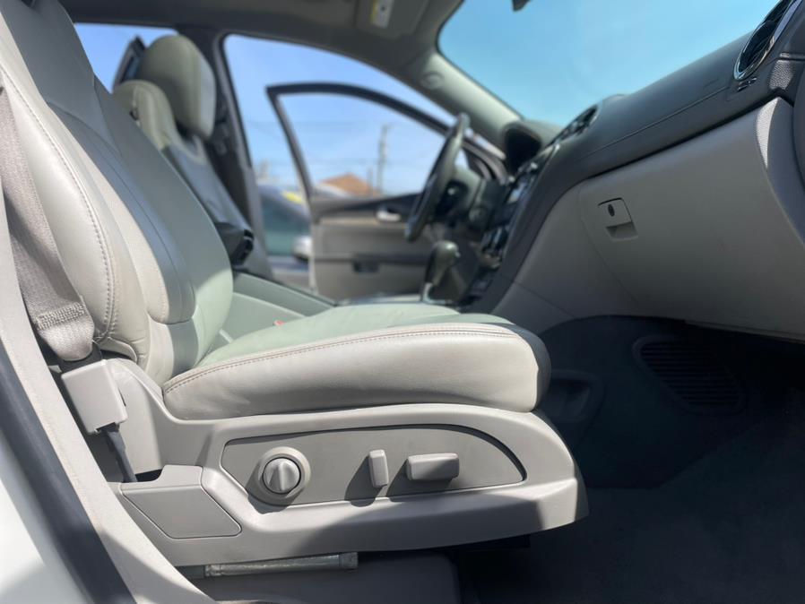 2014 Buick Enclave Premium photo