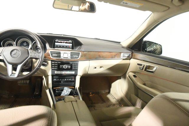 2014 Mercedes-Benz E-Class E350 4MATIC Sport photo
