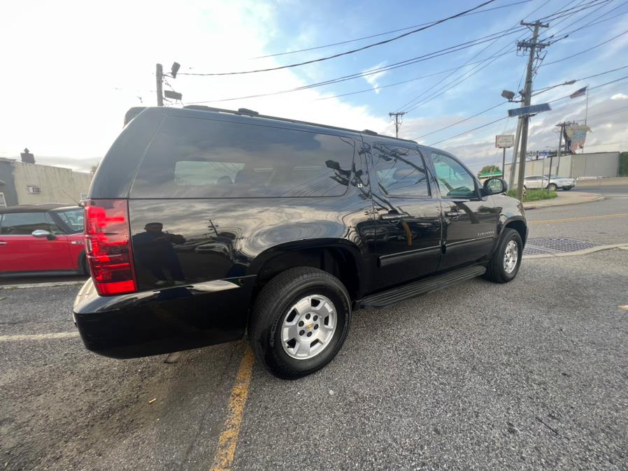 2009 Chevrolet Suburban LT 1500 photo