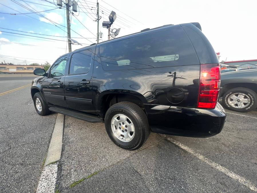 2009 Chevrolet Suburban LT 1500 photo