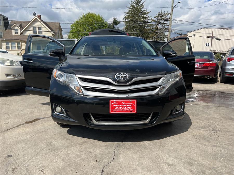 2013 Toyota Venza LE photo
