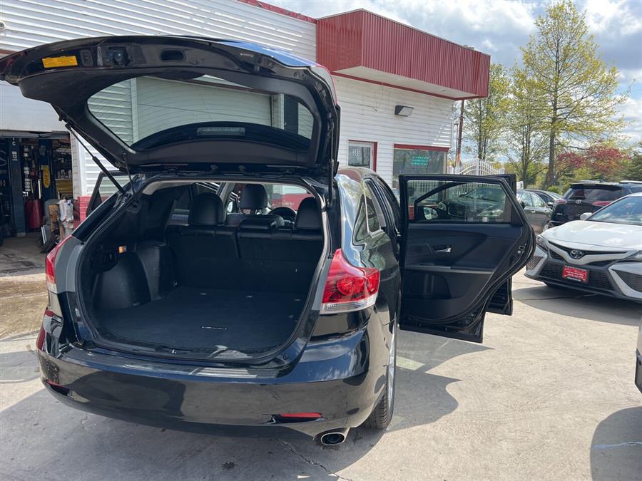 2013 Toyota Venza LE photo