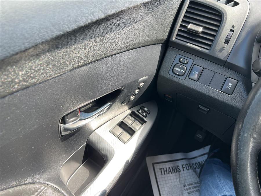 2013 Toyota Venza LE photo