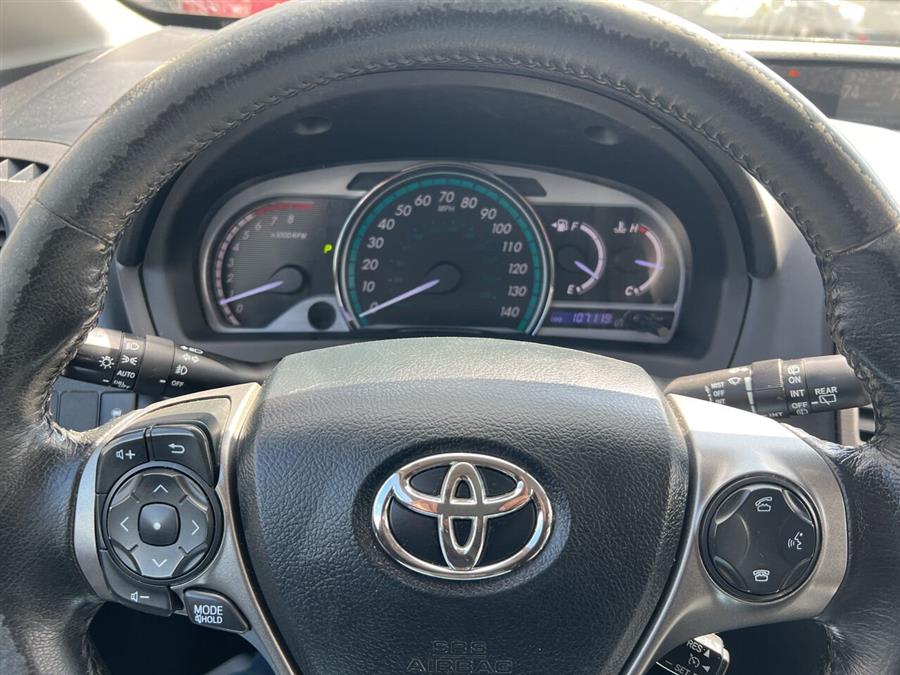 2013 Toyota Venza LE photo