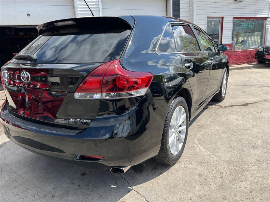 2013 Toyota Venza LE photo