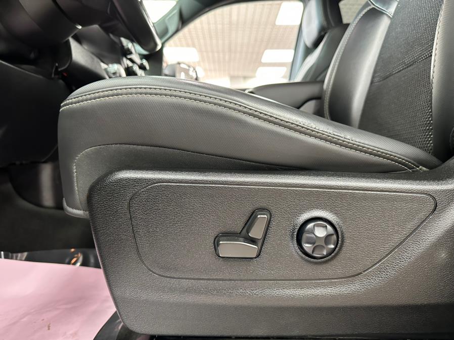 2021 RAM 1500 rebel 4x4 Crew Cab 6''4