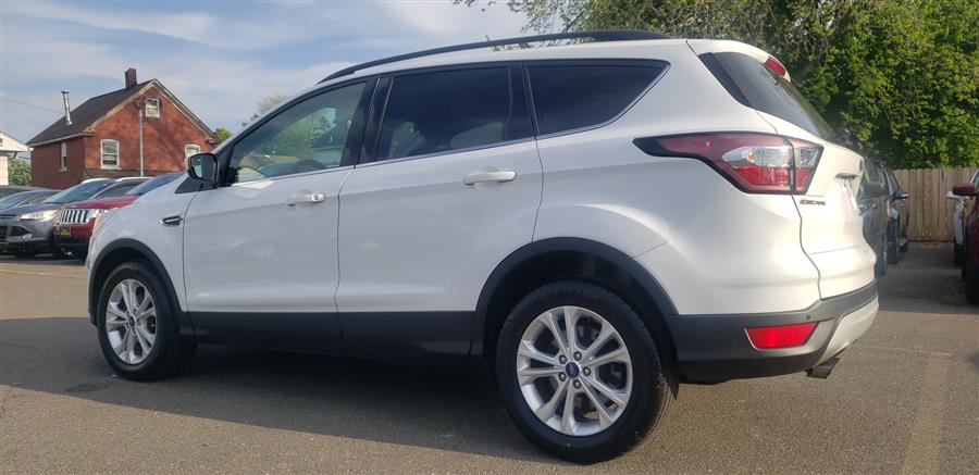 2018 Ford Escape SE FWD photo