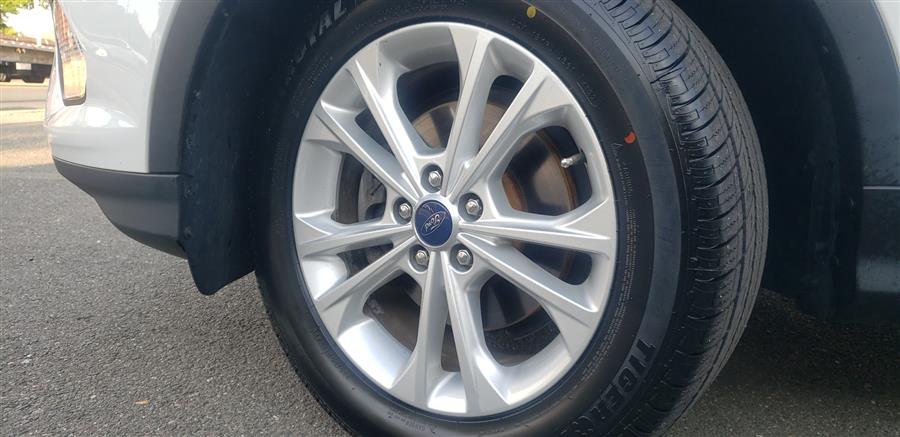 2018 Ford Escape SE FWD photo