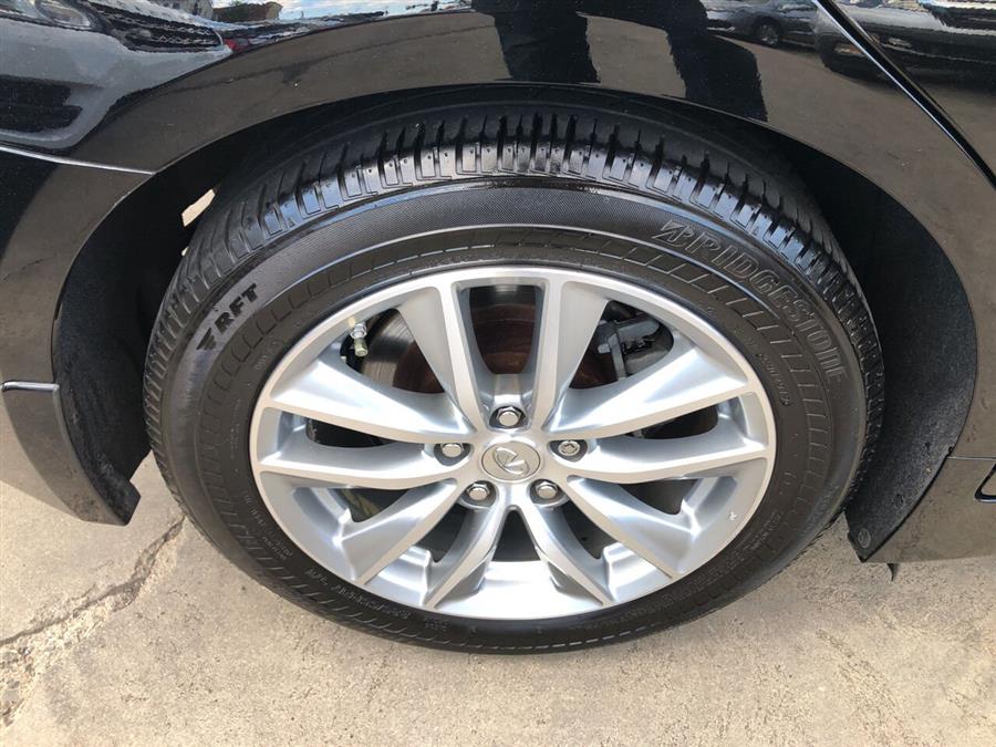 2017 Infiniti Q50 3.0T Premium AWD 4dr Sedan photo