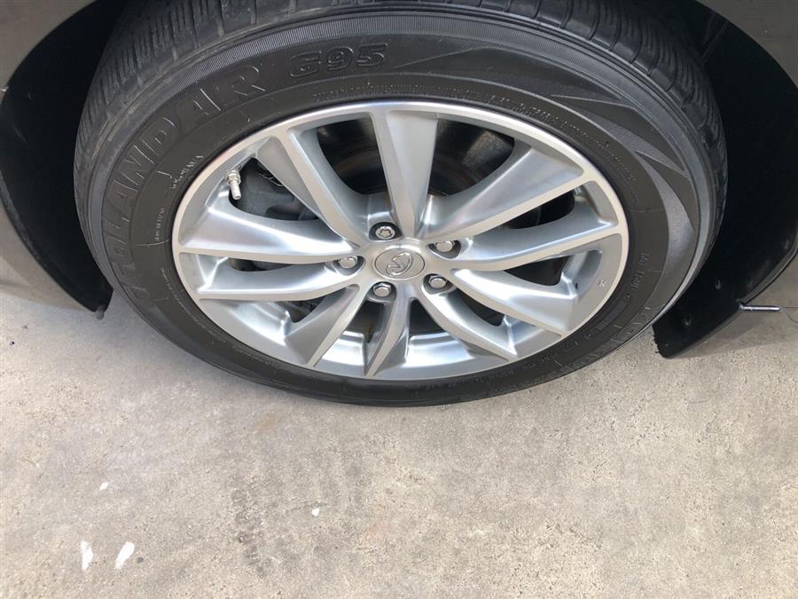 2017 Infiniti Q50 3.0T Premium AWD 4dr Sedan photo