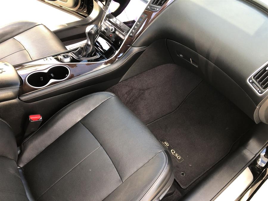 2017 Infiniti Q50 3.0T Premium AWD 4dr Sedan photo