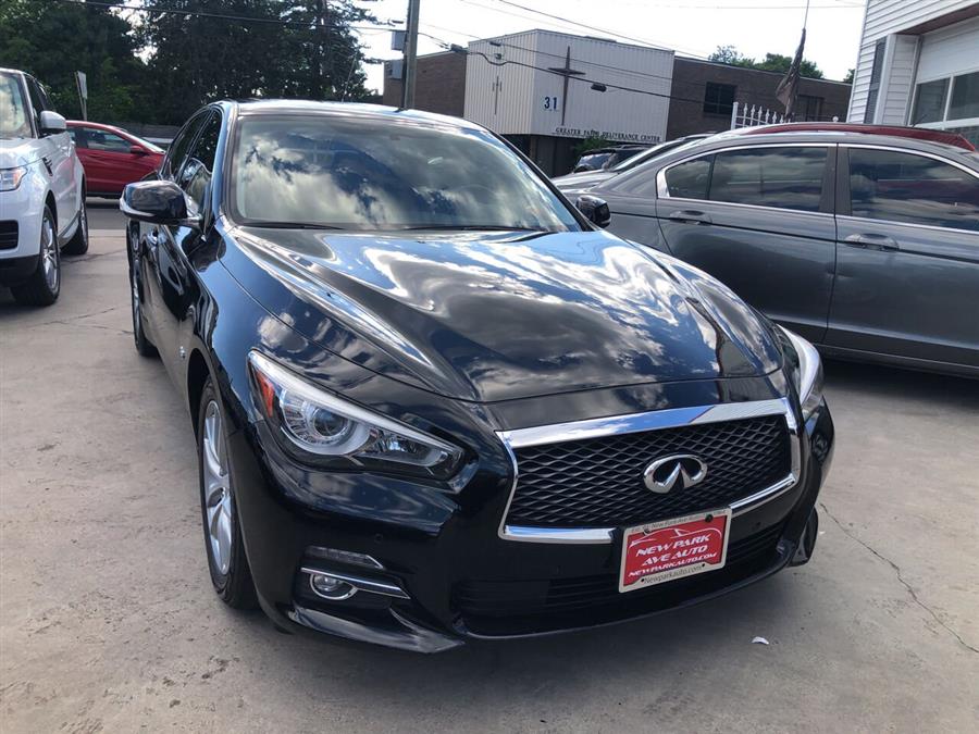 2017 Infiniti Q50 3.0T Premium AWD 4dr Sedan photo