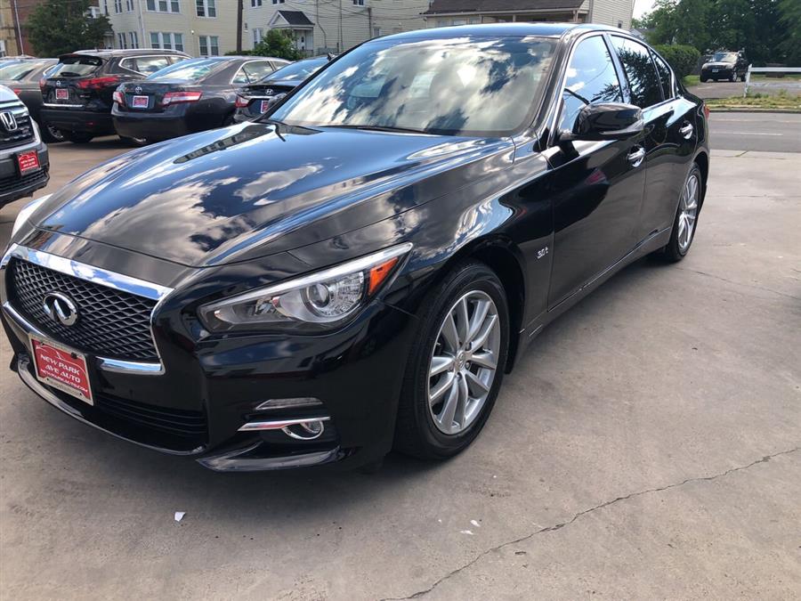 2017 Infiniti Q50 3.0T Premium AWD 4dr Sedan photo