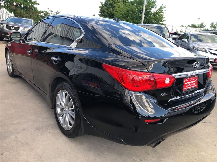 2017 Infiniti Q50 3.0T Premium AWD 4dr Sedan photo