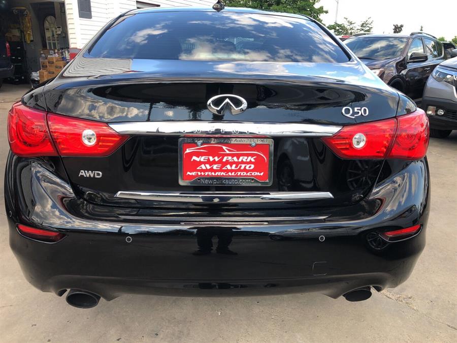 2017 Infiniti Q50 3.0T Premium AWD 4dr Sedan photo