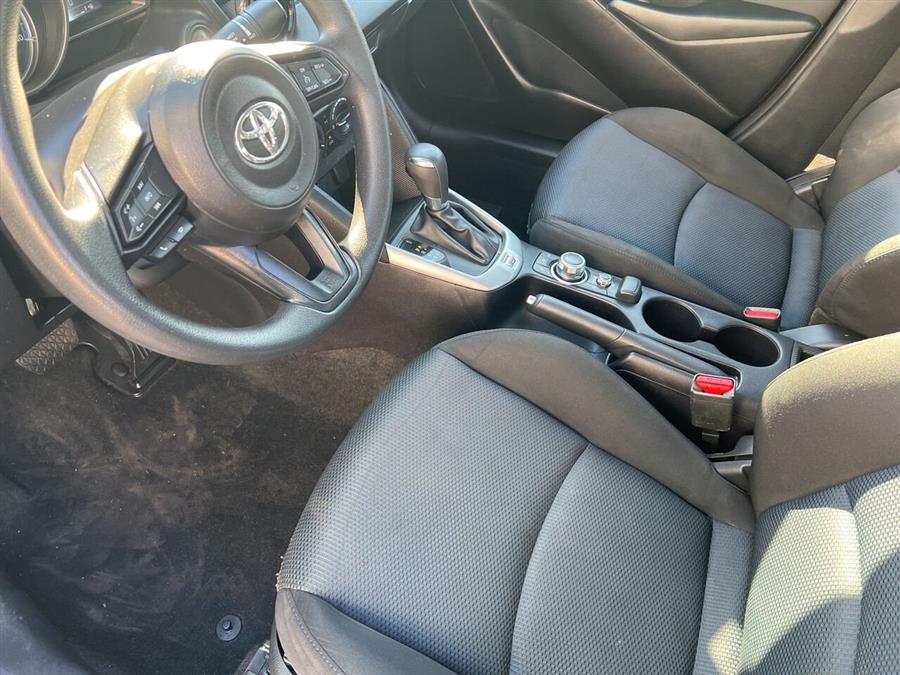 2019 Toyota Yaris L 4dr Sedan 6A photo