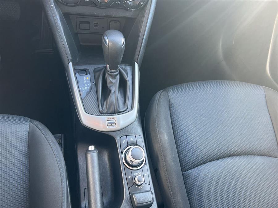 2019 Toyota Yaris L 4dr Sedan 6A photo