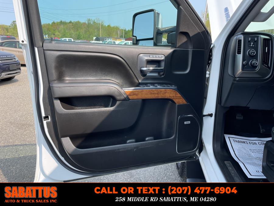 2017 Chevrolet Silverado 2500HD 4WD Crew Cab 153.7