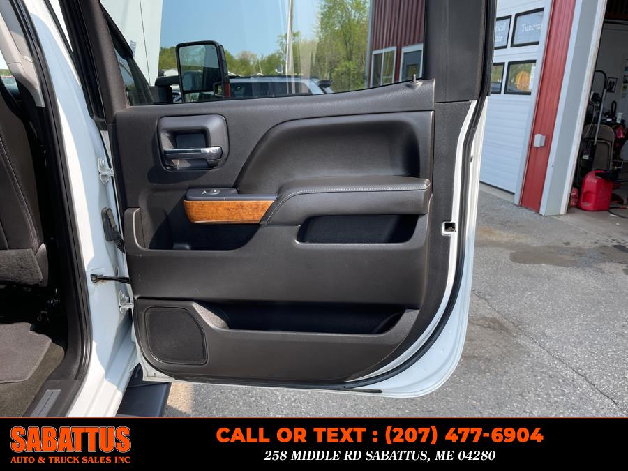 2017 Chevrolet Silverado 2500HD 4WD Crew Cab 153.7