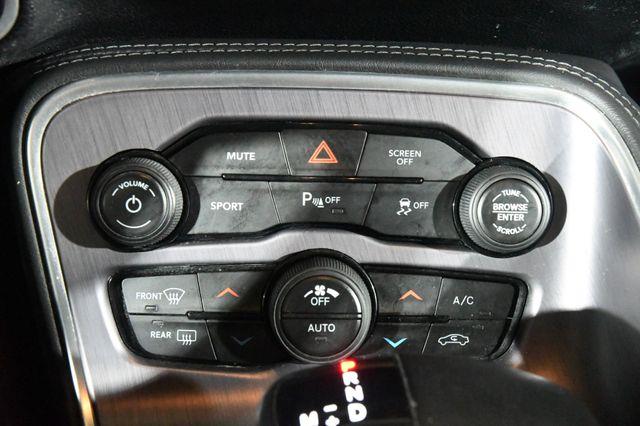 2017 Dodge Challenger SXT Plus photo