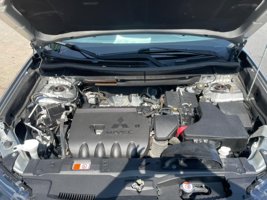 2019 Subaru Outlander SE photo