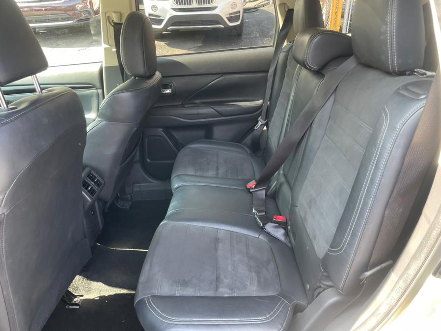2019 Subaru Outlander SE photo