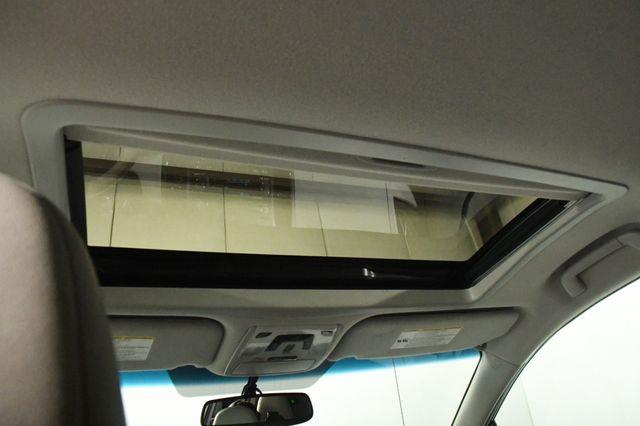 2014 Toyota Sienna XLE 7-Passenger photo
