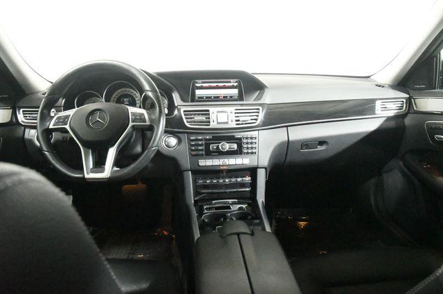 2014 Mercedes-Benz E-Class E350 4MATIC Sport photo
