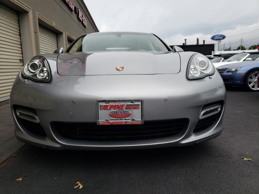2011 Porsche Panamera Turbo photo