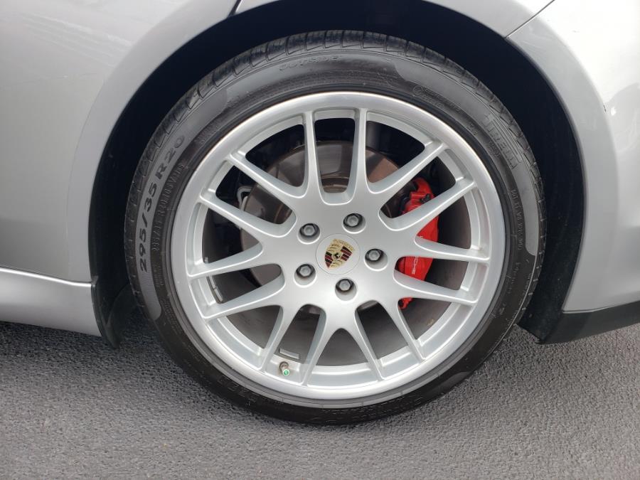 2011 Porsche Panamera Turbo photo