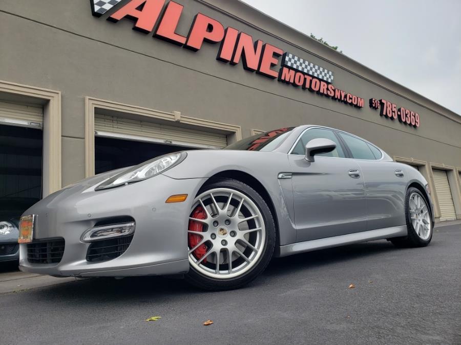 2011 Porsche Panamera Turbo photo
