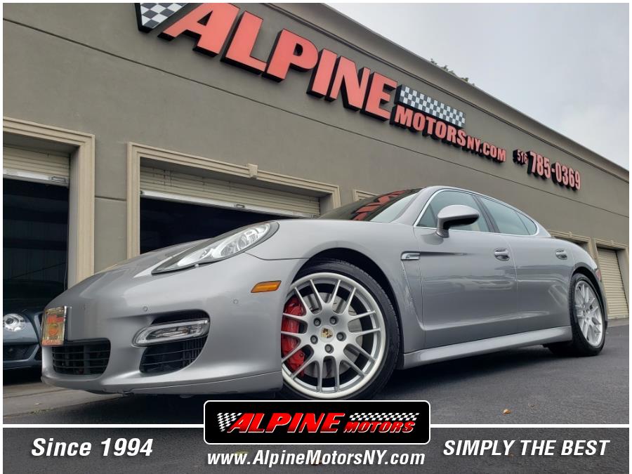 2011 Porsche Panamera Turbo photo