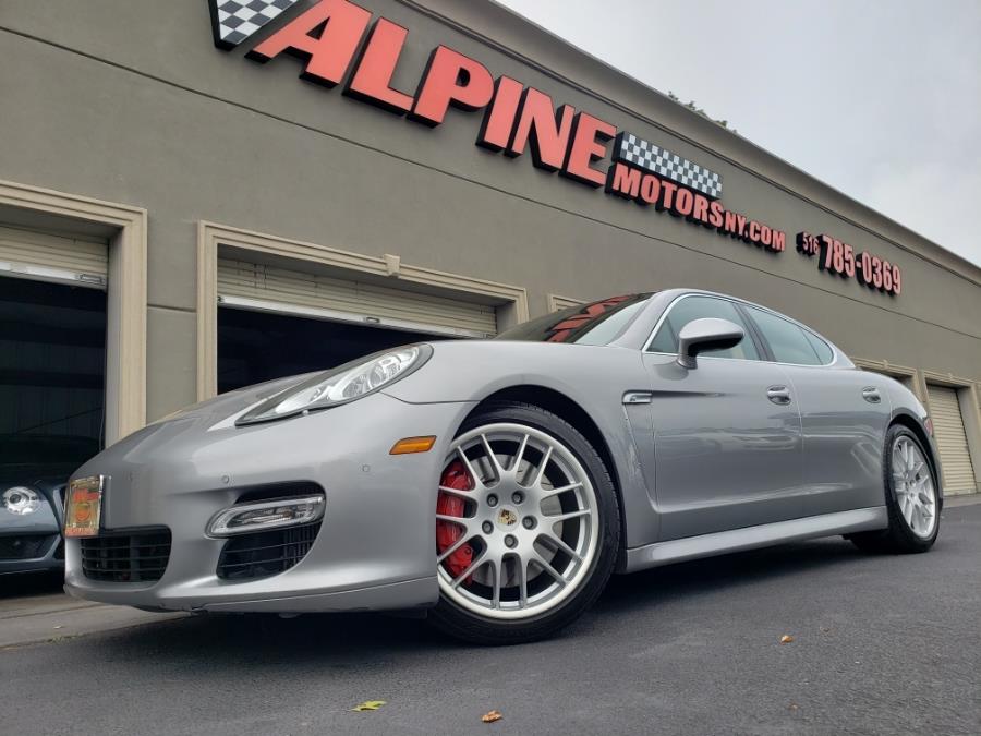 2011 Porsche Panamera Turbo photo