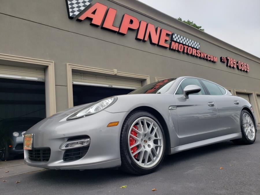 2011 Porsche Panamera Turbo photo