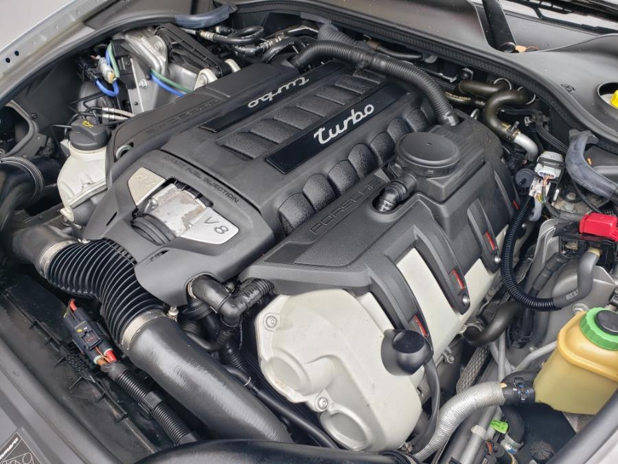 2011 Porsche Panamera Turbo photo