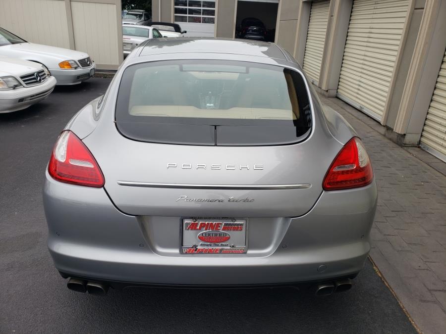 2011 Porsche Panamera Turbo photo