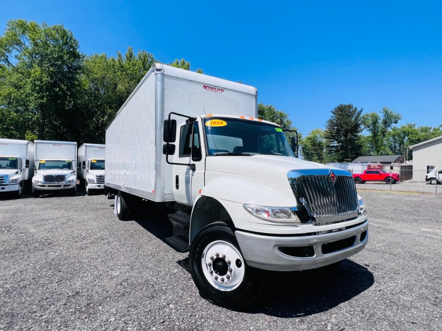 2018 International 4300 26 FEET DRY BOX  + CUMMINS  +  photo