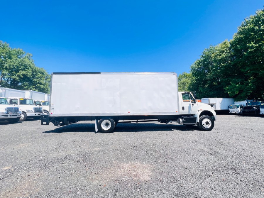 2018 International 4300 26 FEET DRY BOX  + CUMMINS  +  photo