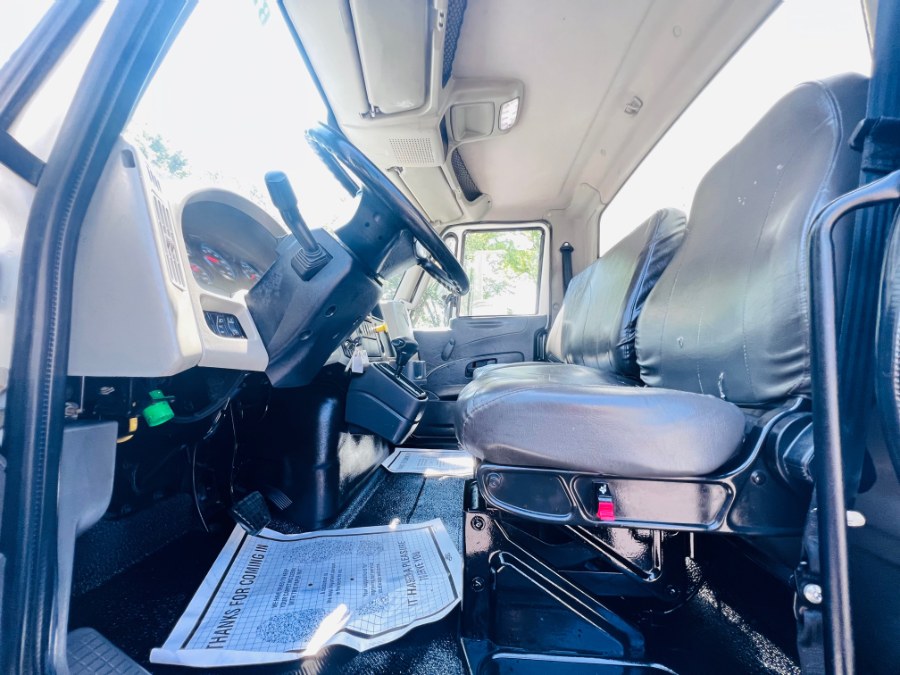 2018 International 4300 26 FEET DRY BOX  + CUMMINS  +  photo