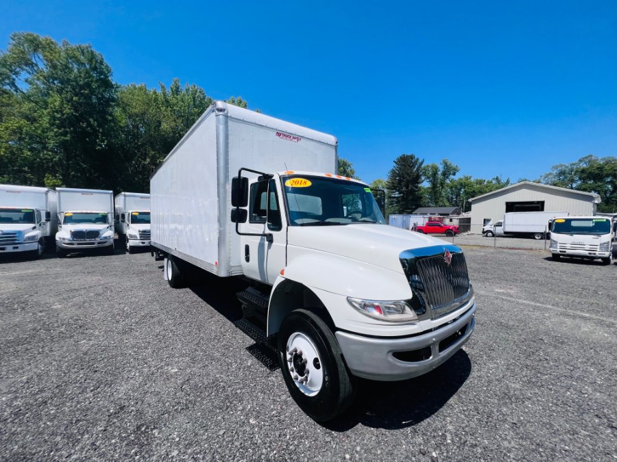 2018 International 4300 26 FEET DRY BOX  + CUMMINS  +  photo