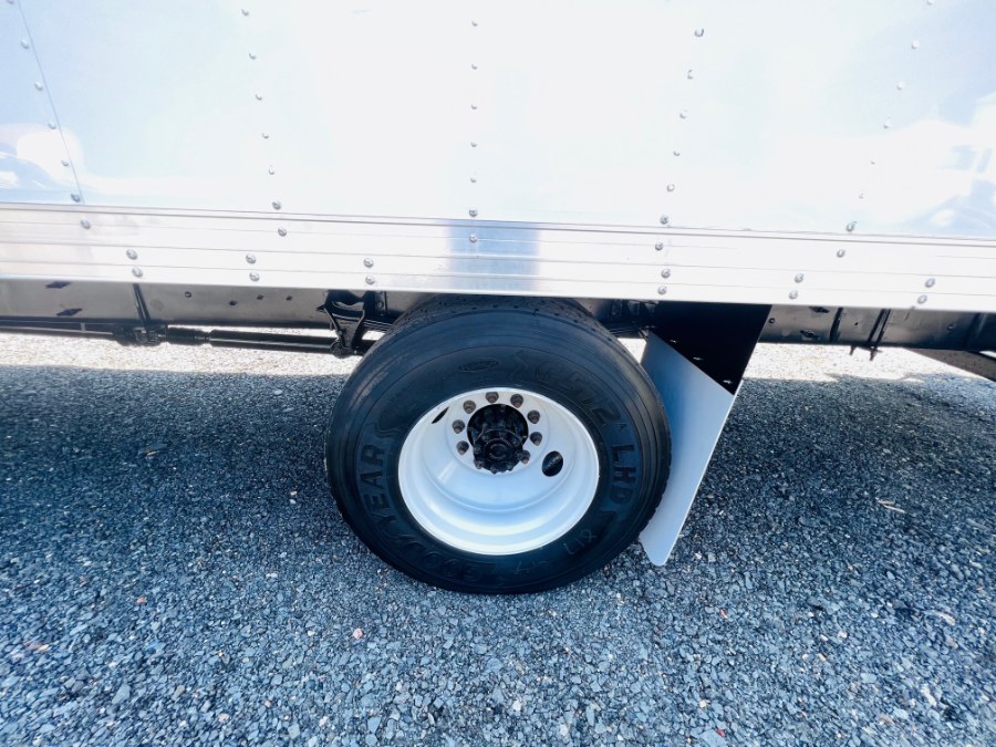 2018 International 4300 26 FEET DRY BOX  + CUMMINS  +  photo