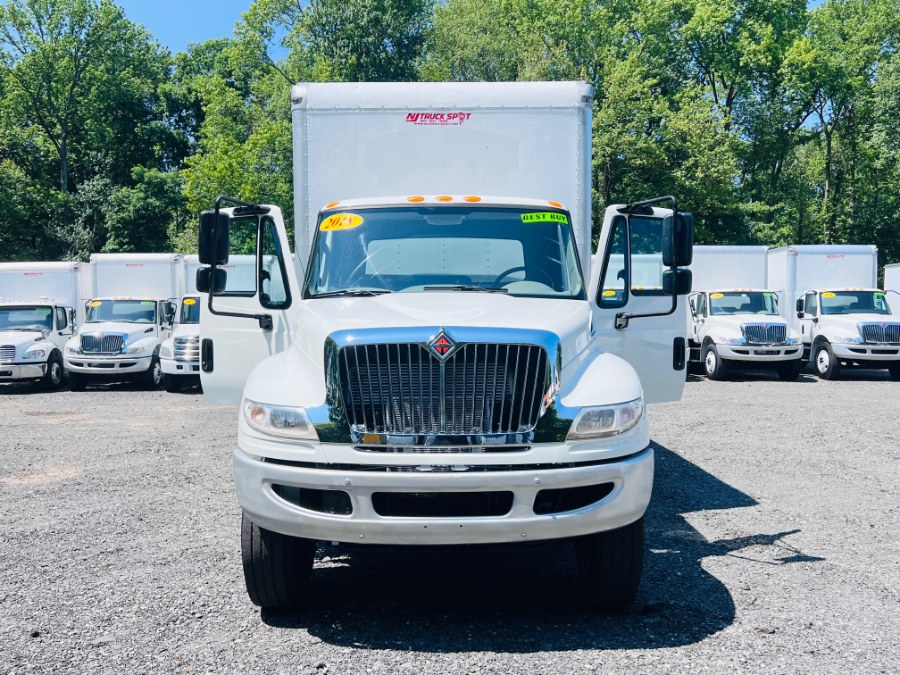 2018 International 4300 26 FEET DRY BOX  + CUMMINS  +  photo