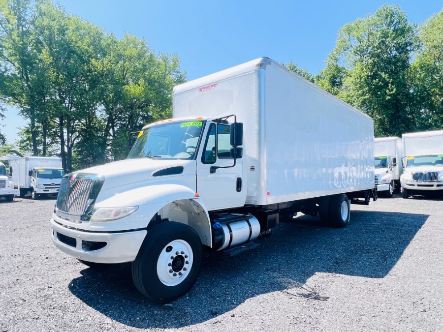 2018 International 4300 26 FEET DRY BOX  + CUMMINS  +  photo