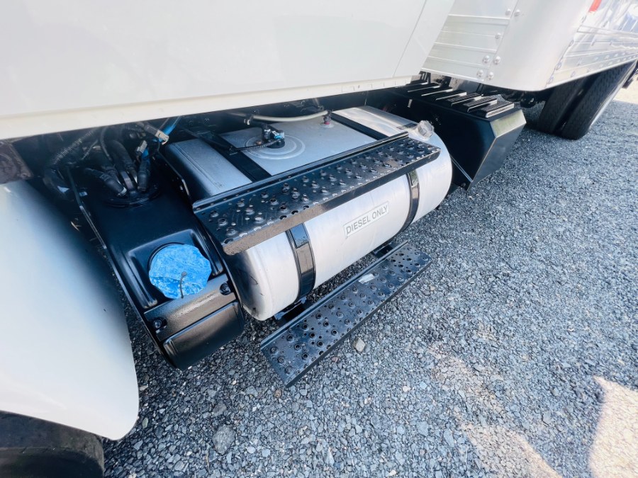2018 International 4300 26 FEET DRY BOX  + CUMMINS  +  photo