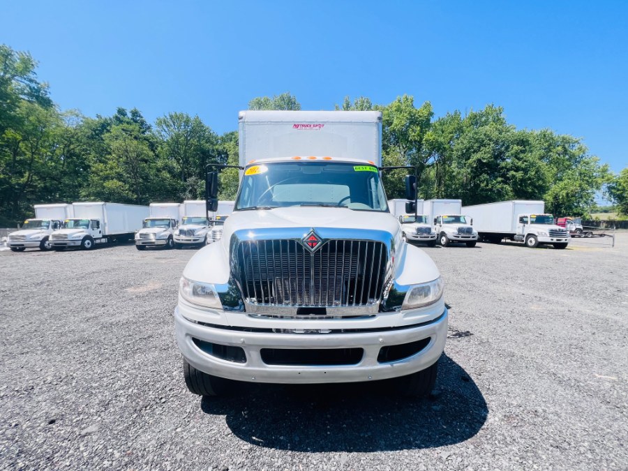 2018 International 4300 26 FEET DRY BOX  + CUMMINS  +  photo